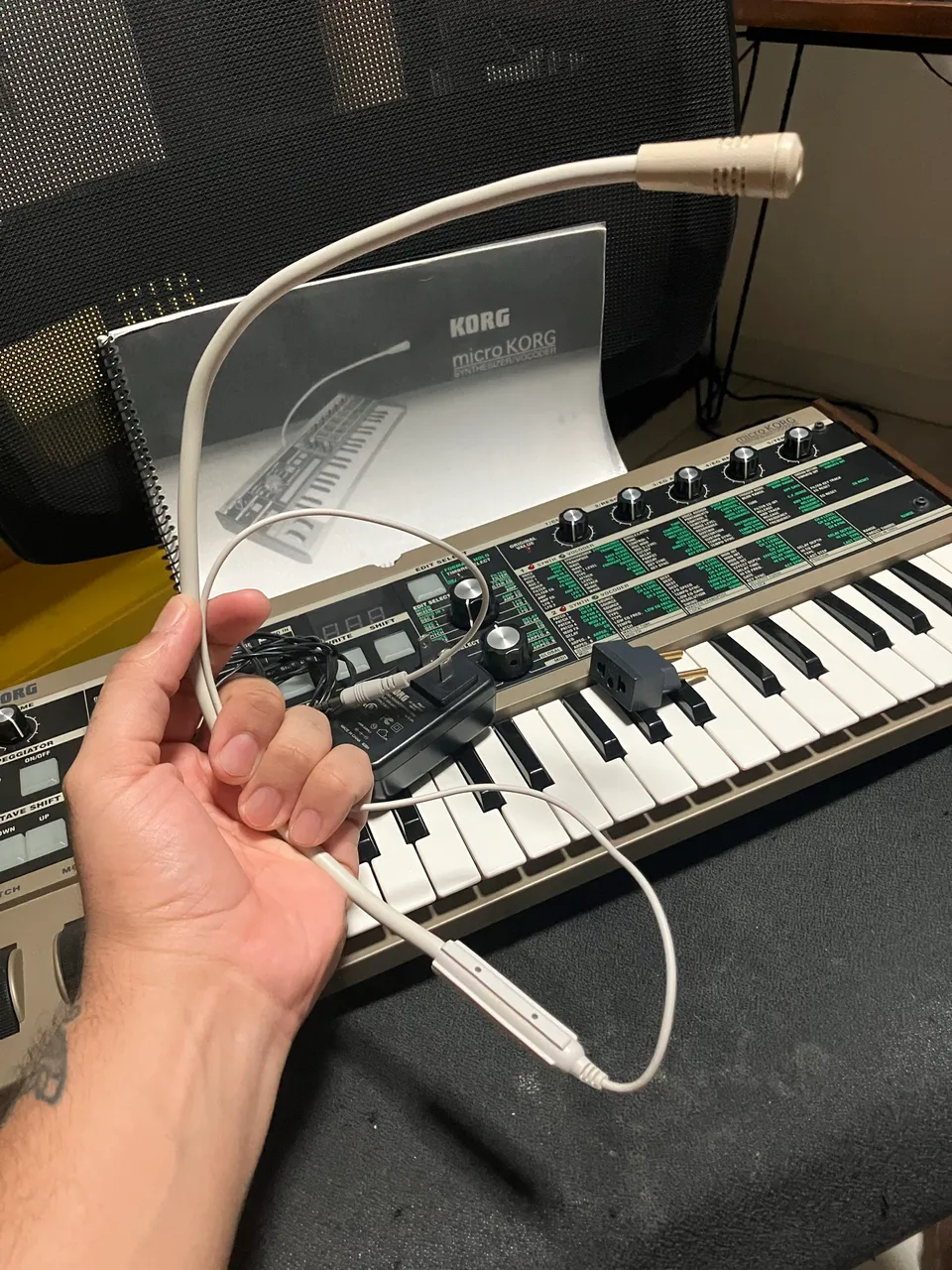 ※ジャンク※ micro KORG XL+[傷/汚れあり] ジャンク※ micro KORG XL+[傷/汚れあり] シンセサイザーの黄ばん