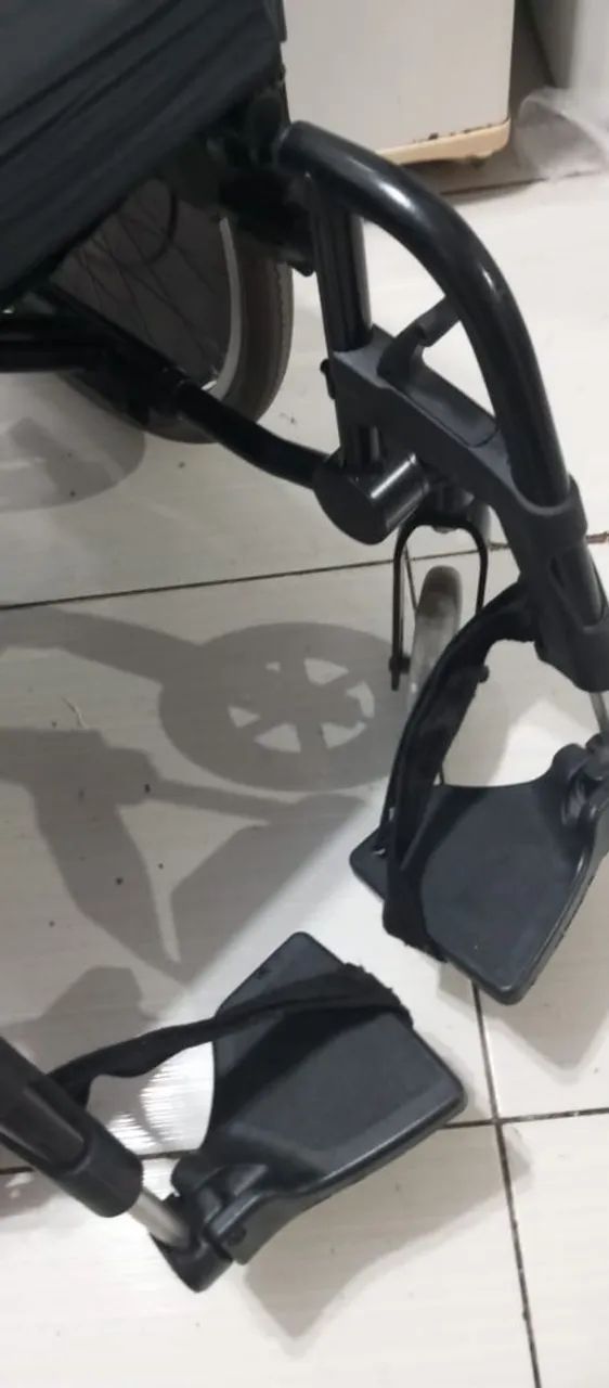 Cadeira de rodas zerada 64684411083266124