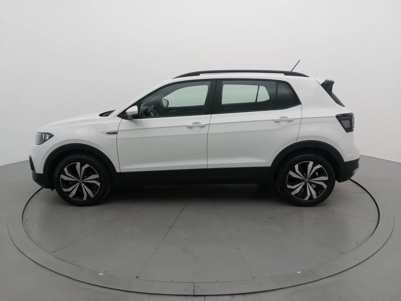 Volkswagen T-cross 2024 1.0 200 tsi total flex comfortline automático - Foto 2