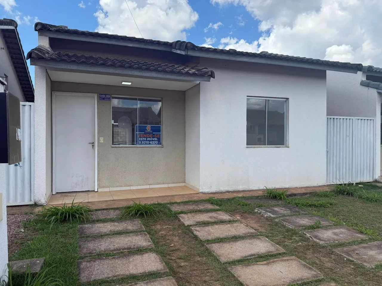 Condomínio Terra Brasil - Casa com 03 quartos sendo 1 Suíte - Apta a Financiamento
