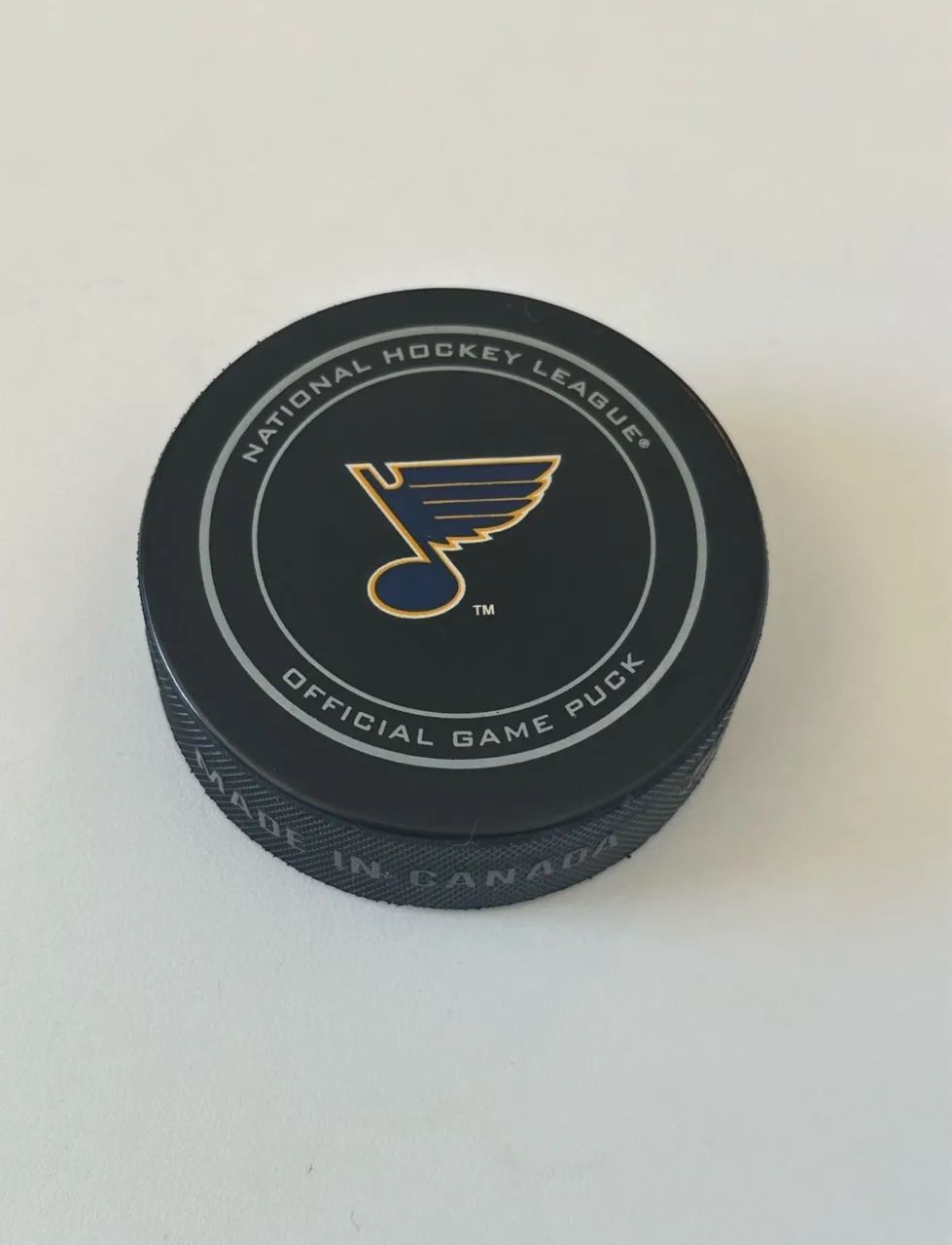 puck de hockey - st. louis blues (nhl)