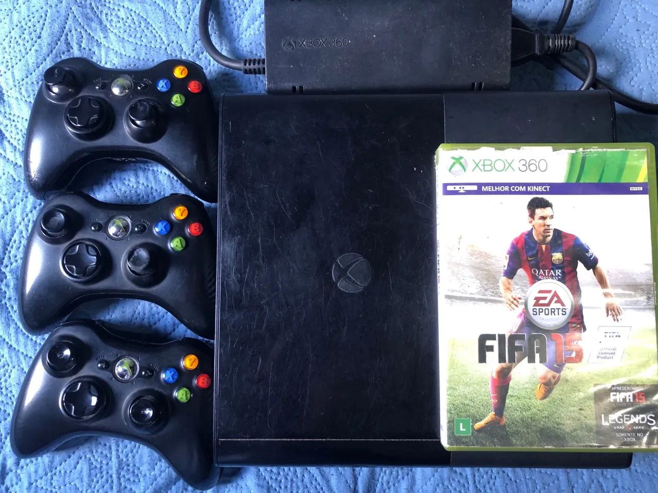Xbox 360 bloqueado com 3 controles
