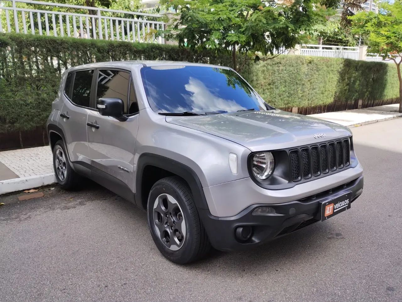 Jeep Renegade 2020 Sport 1.8 carro com apenas 40.000 km rodados - Foto 3