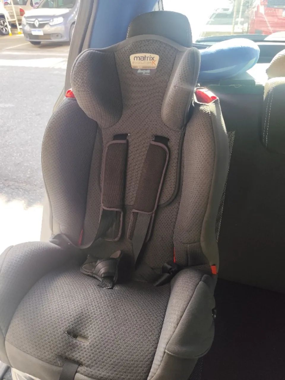 Vendo Cadeirinha para carro - Foto 2