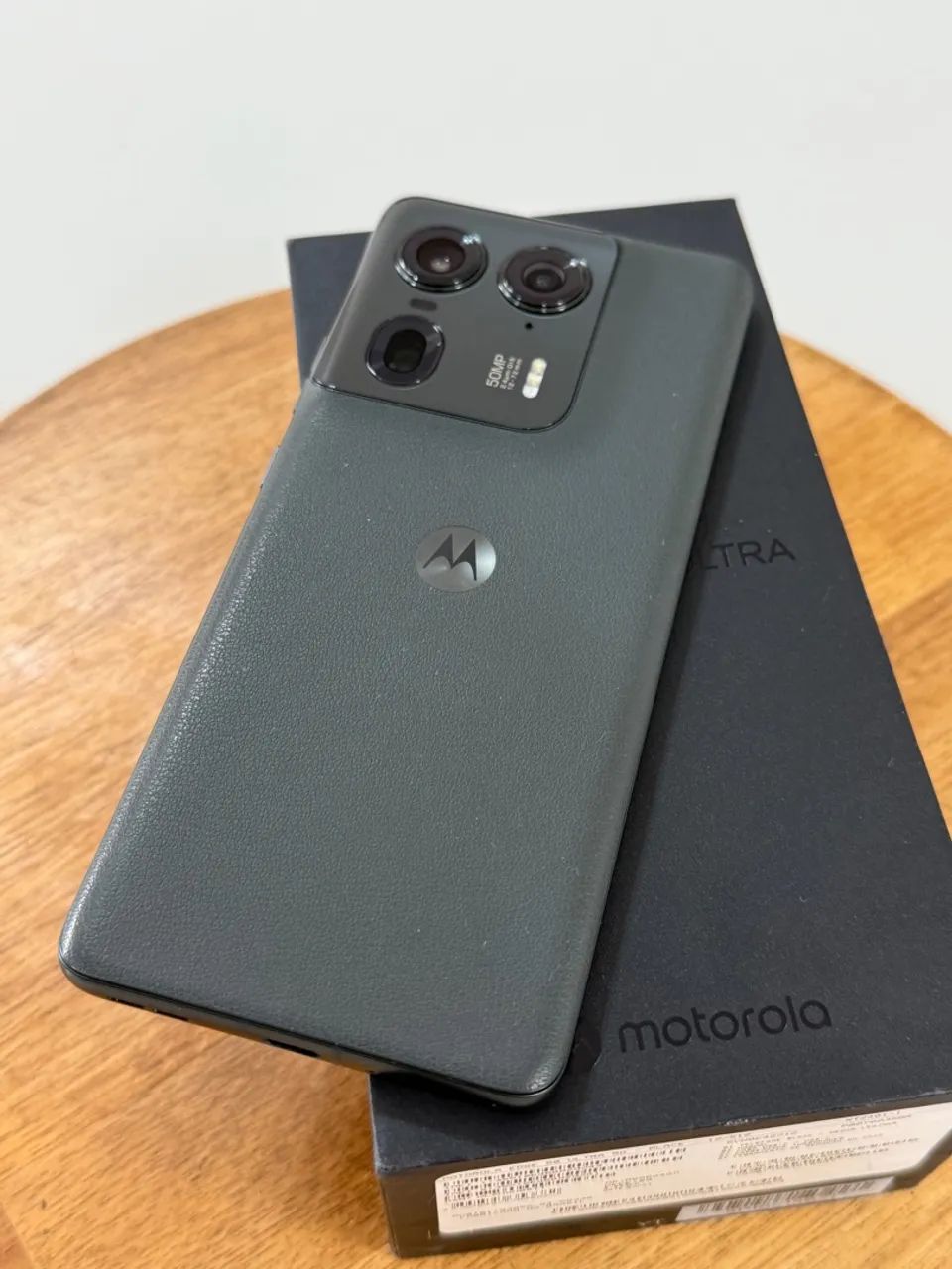 Moto Edge 50 ULTRA 512GB Couro Preto - Foto 2