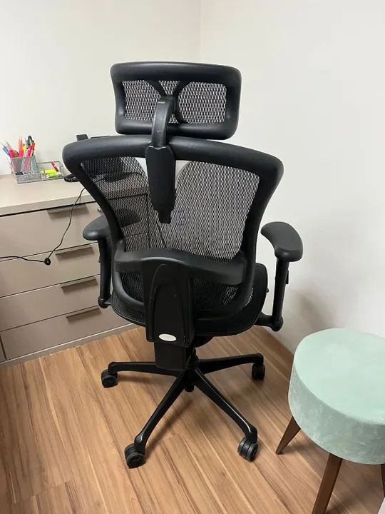 Cadeira Diretor Preta - Foto 2