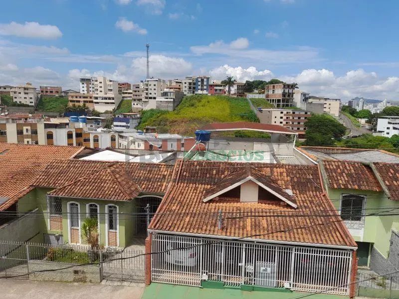 CA4302Imóvel a venda possui 420 metros quadrados com 4 quartos em São Bernardo - Juiz de F - Foto 3