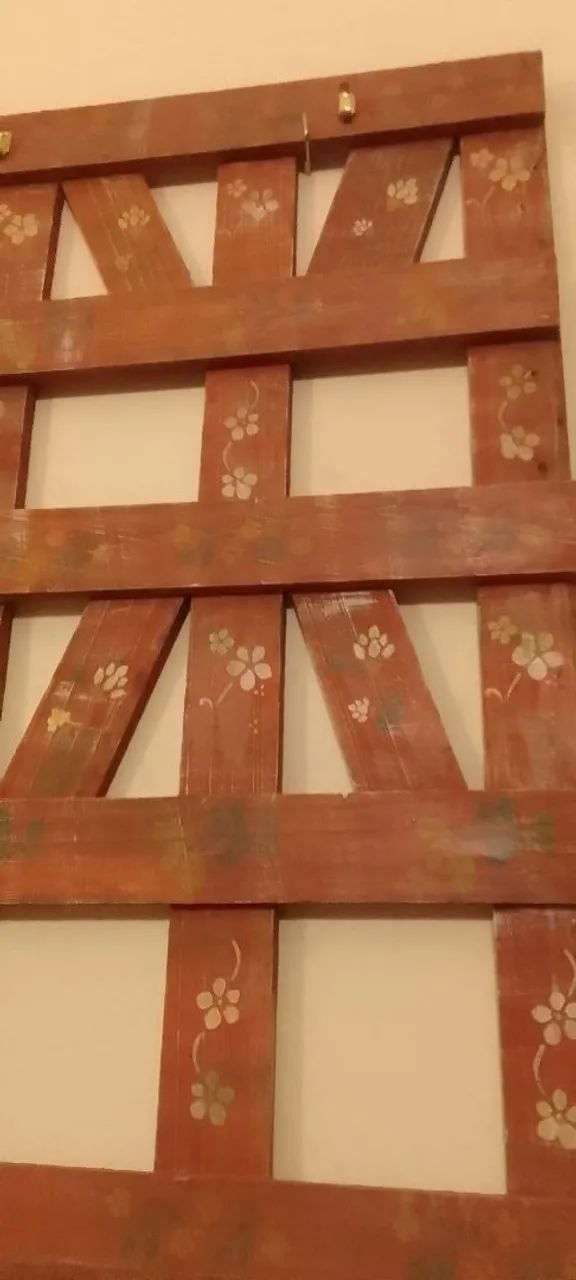 Cabideiro de parede rústico decorado. - Foto 4