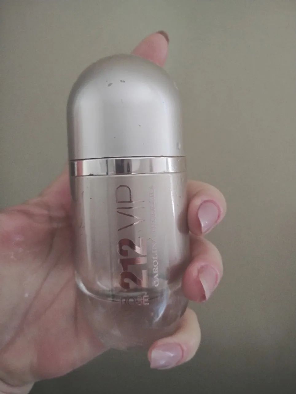 Vasos de perfumes importados vazios
