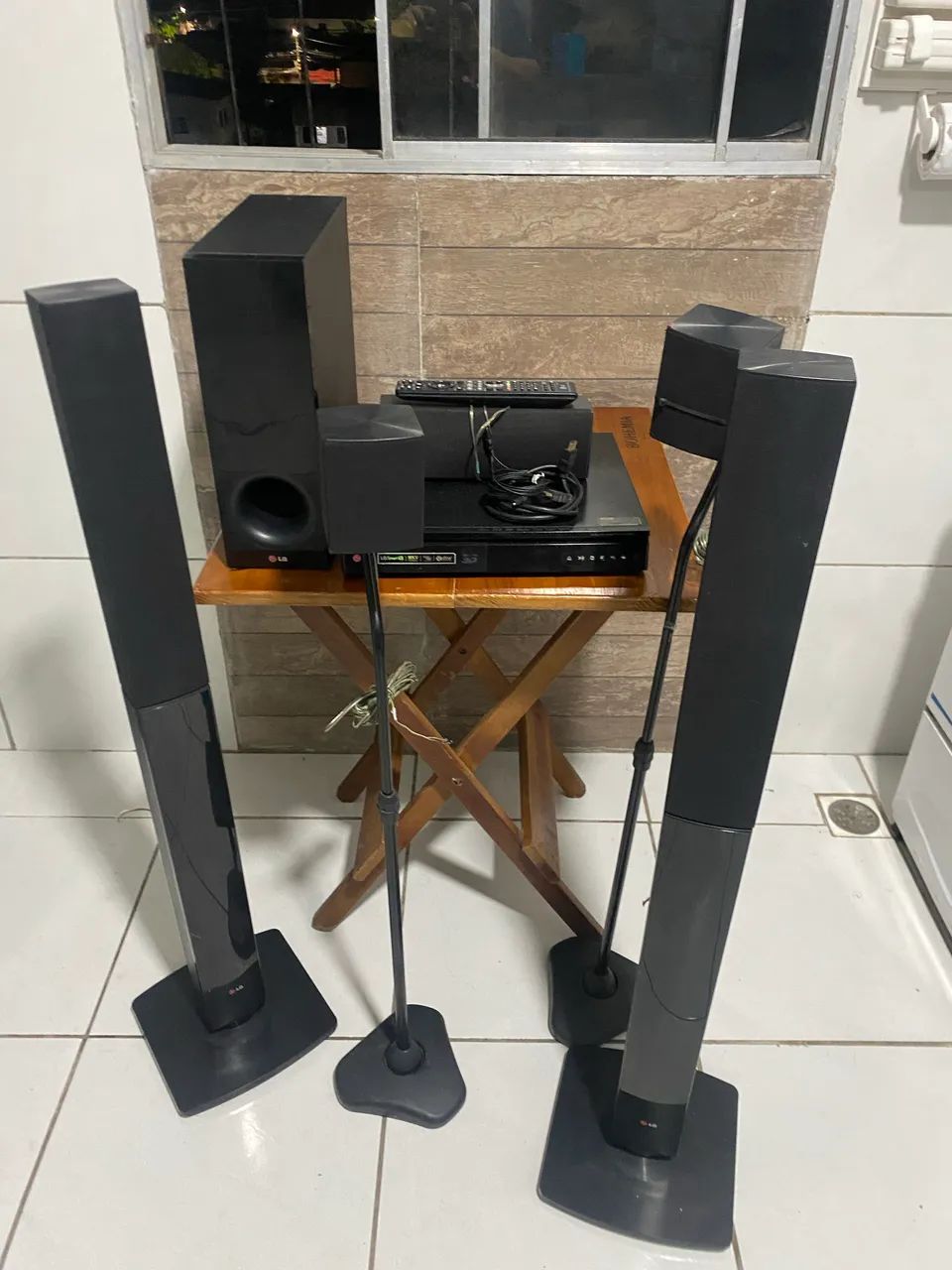 Home theater 64297487441410122