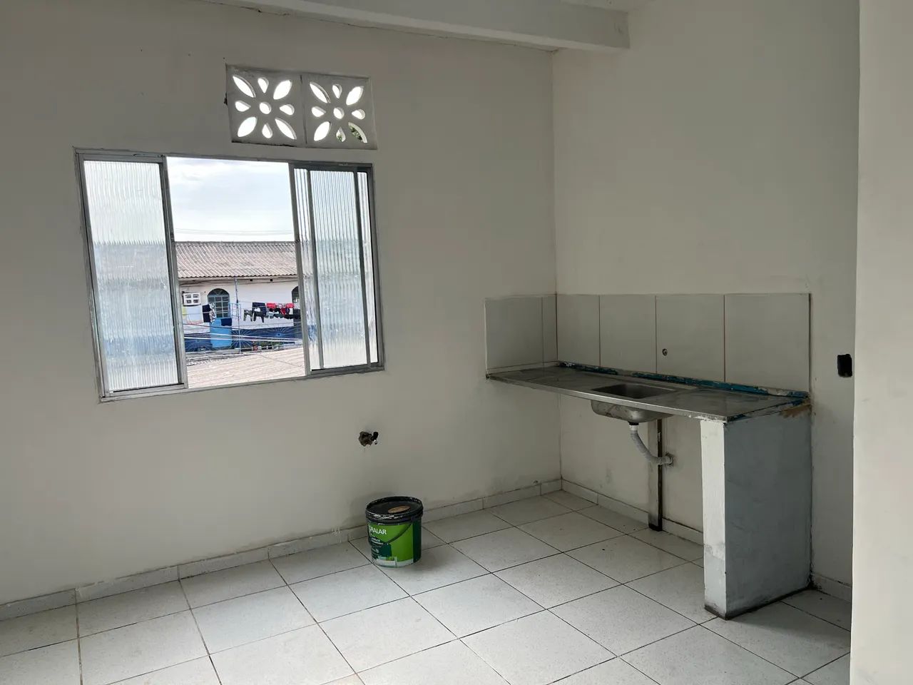 Alugo ponto comercial no bairro Japiim na rua monte castelo próximo à feira do morrinho  - Foto 5