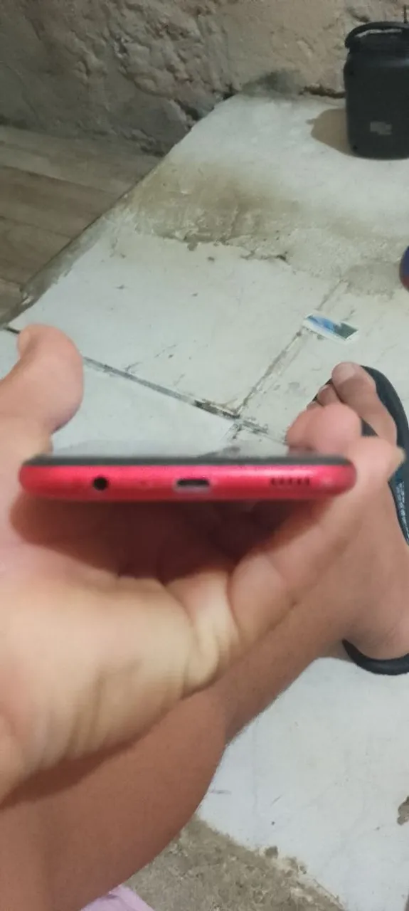 Celular bem conservado 400