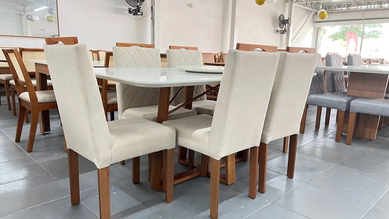 Mesa de Jantar com Design Moderno de madeira  - Foto 3