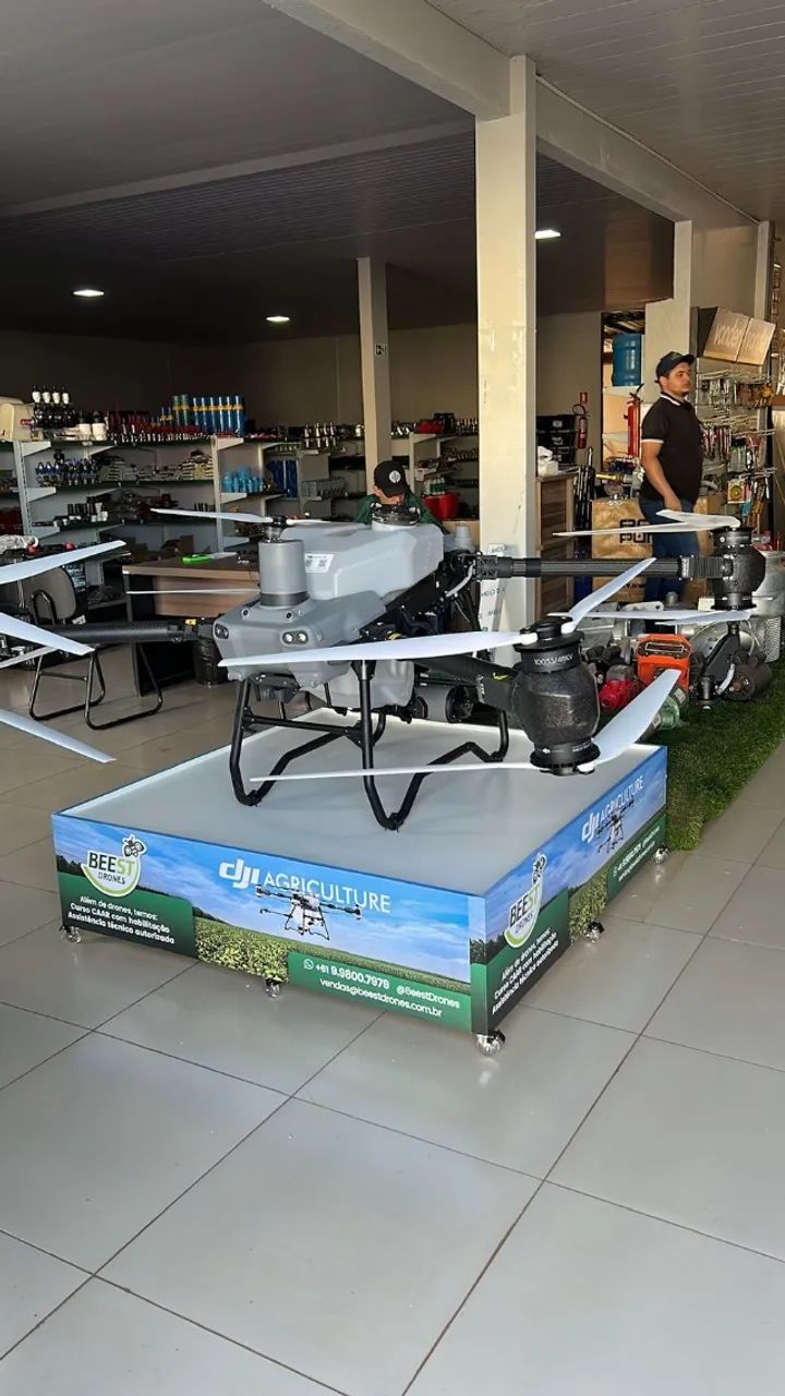 DJI AGRAS T50 - DRONES AGRÍCOLAS 