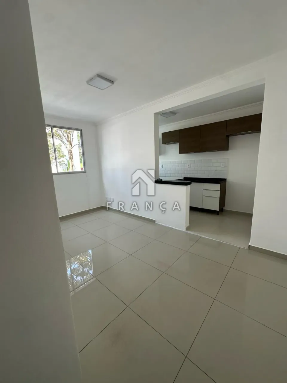 APARTAMENTO - 02 DORMITÓRIOS - VILLA BRANCA