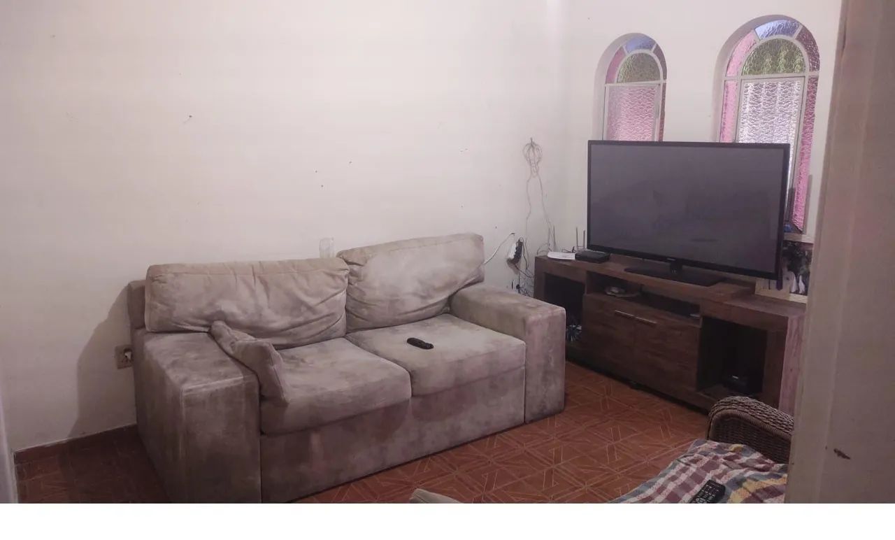 Casa em excelente localização, No Centro de Jambeiro - Foto 3