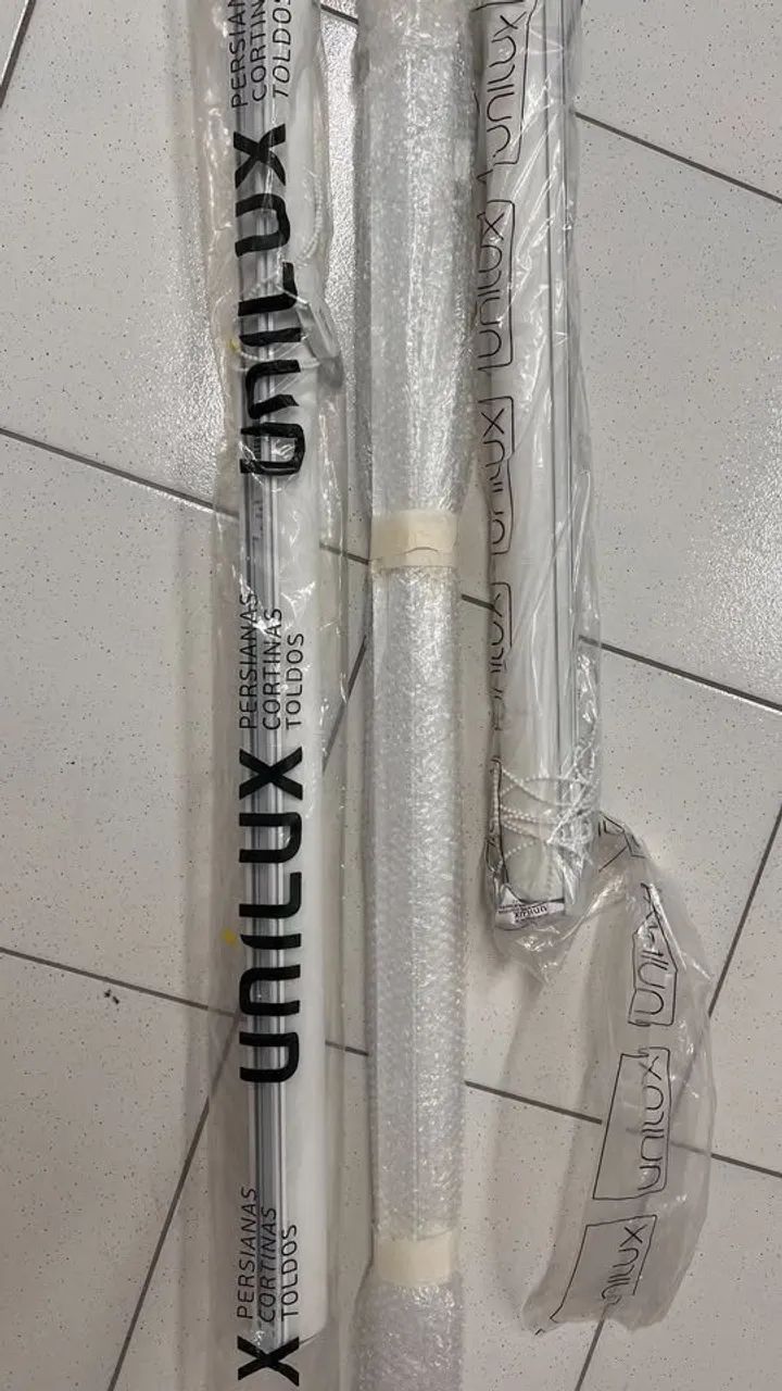 Conjunto com 3 Cortinas Rolo Unilux Screen 1% - Cor Branco (Novas) - Foto 2