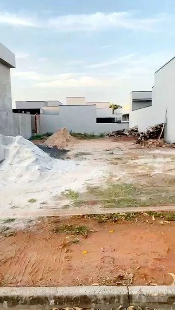 Terreno à venda, 250 m² por R$ 376.000,00 - Parque Olívio Franceschini - Hortolândia/SP
