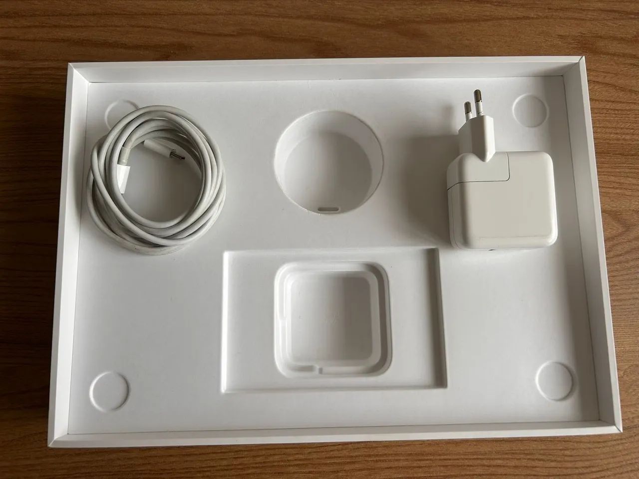 MacBook Air  M1 2020 - Notebook Apple - Foto 2