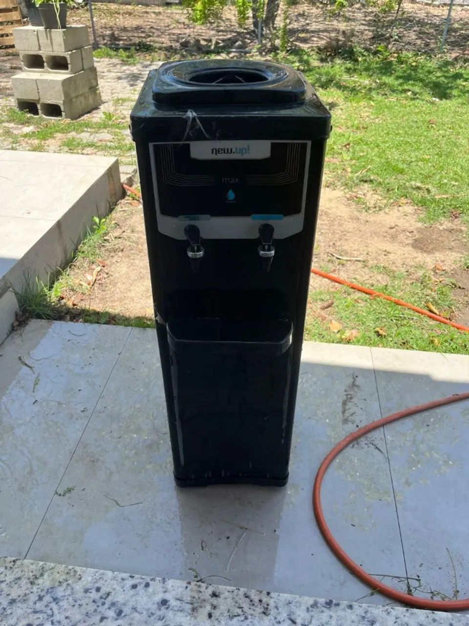 Bebedouro Max Black
