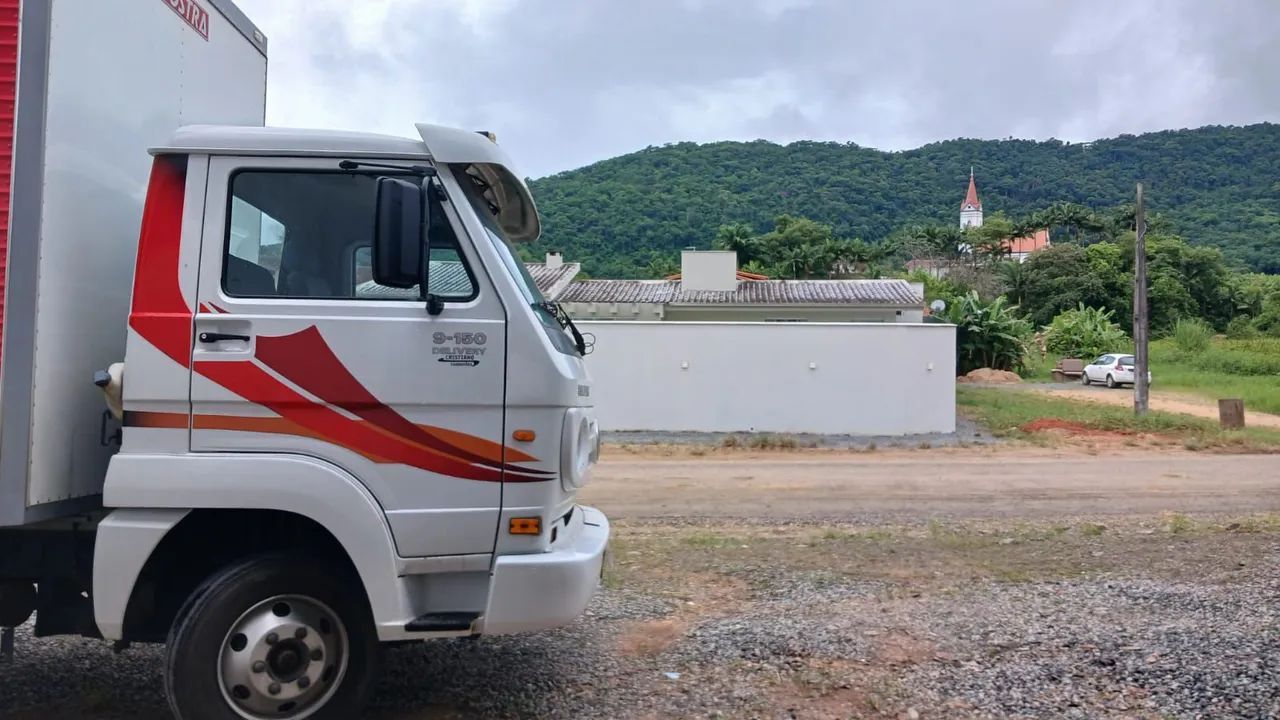 Caminhão 9-150 Delivery - Ótimo estado!