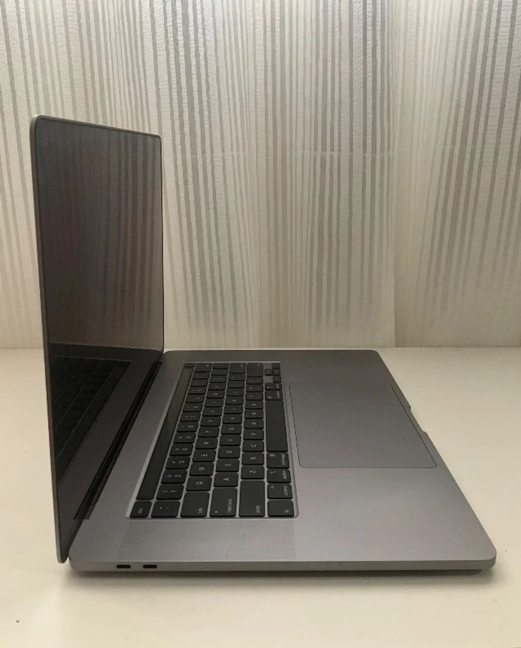 MacBook Pro A2141 tela grande 2019 i7 hexa core de 4.9 GHz