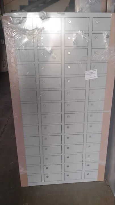 Lockers porta celular com 56 portas com chave 