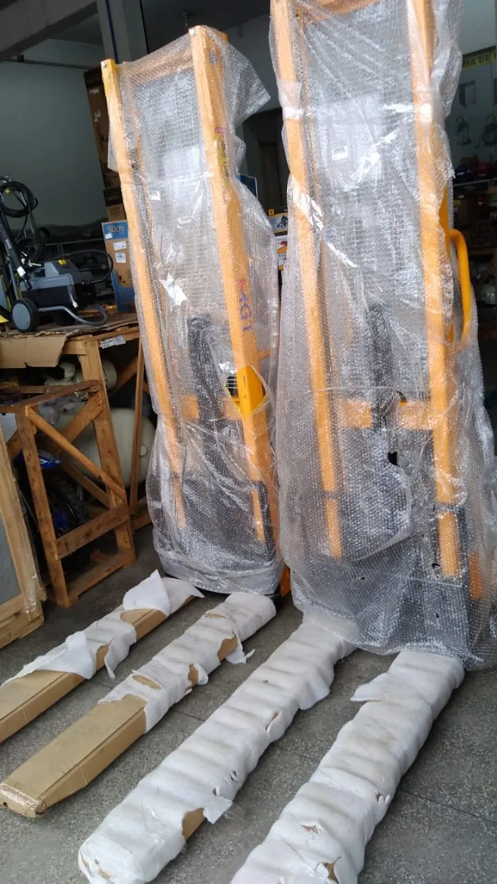 Empilhadeira Manual Menegotti 1.0 Ton X 1600mm
