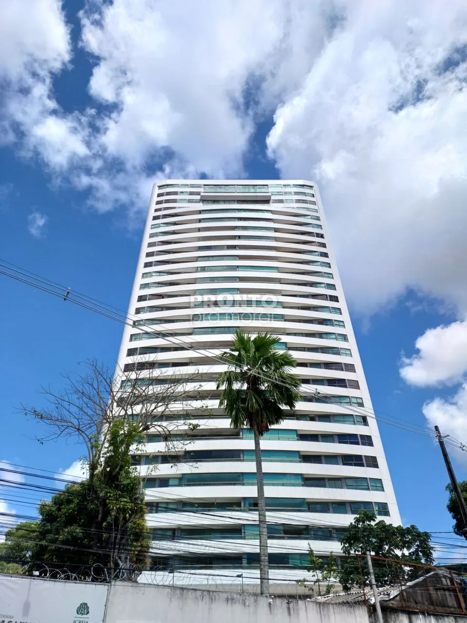 Apartamento para venda tem 188m² com 4 quartos em Monteiro - Recife - PE