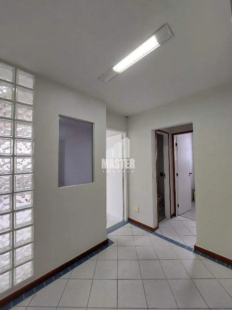 Sala para aluguel, 1 vaga, Santa Lúcia - Vitória/ES