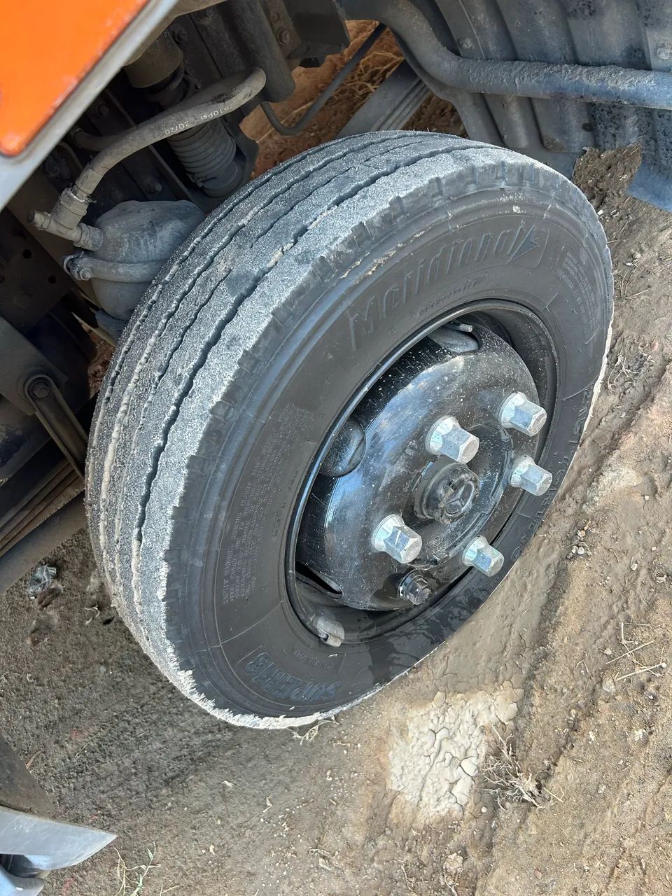 3/4 accelo 815 no chassis  - Foto 5