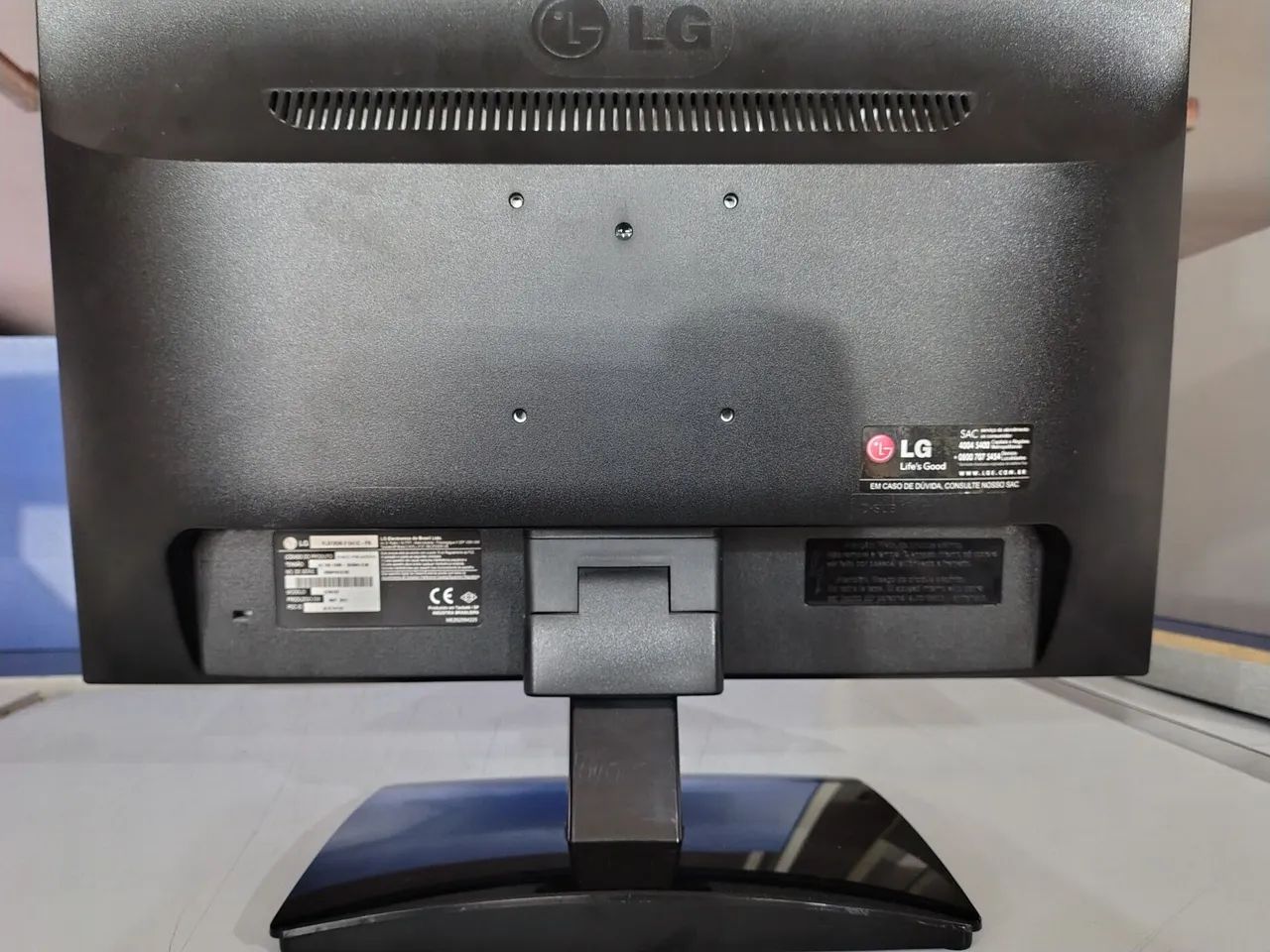 Monitor LG Flatron 19'' - Foto 2