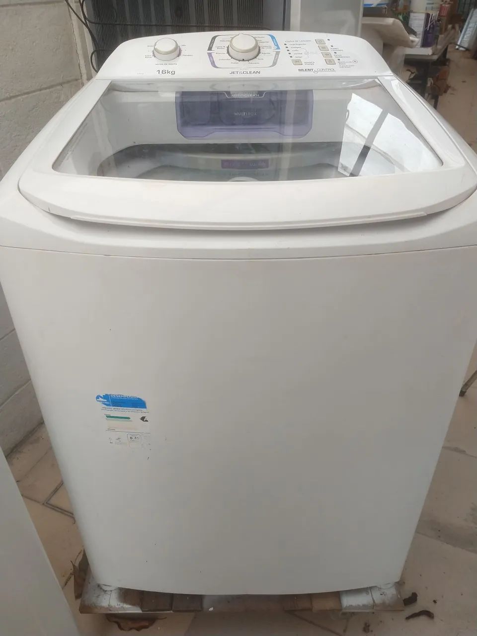 Máquina de lavar roupa Eletrolux 