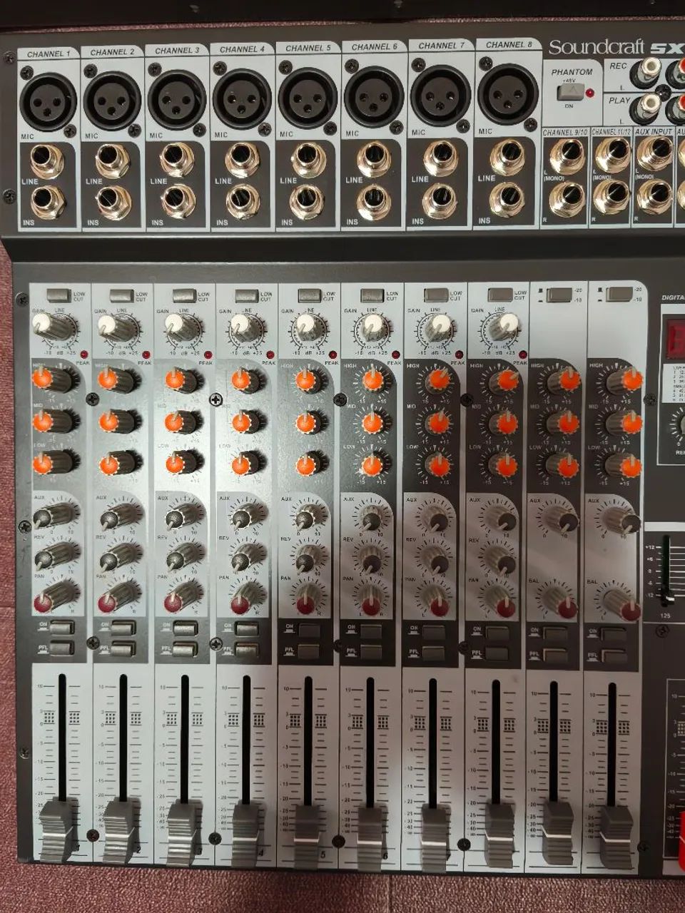 Mesa de Som Soundcraft Sx2102FX 12 canais Analógica  - Foto 3