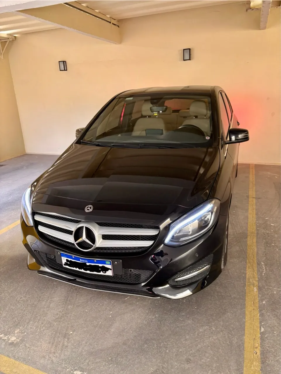 Mercedes B200