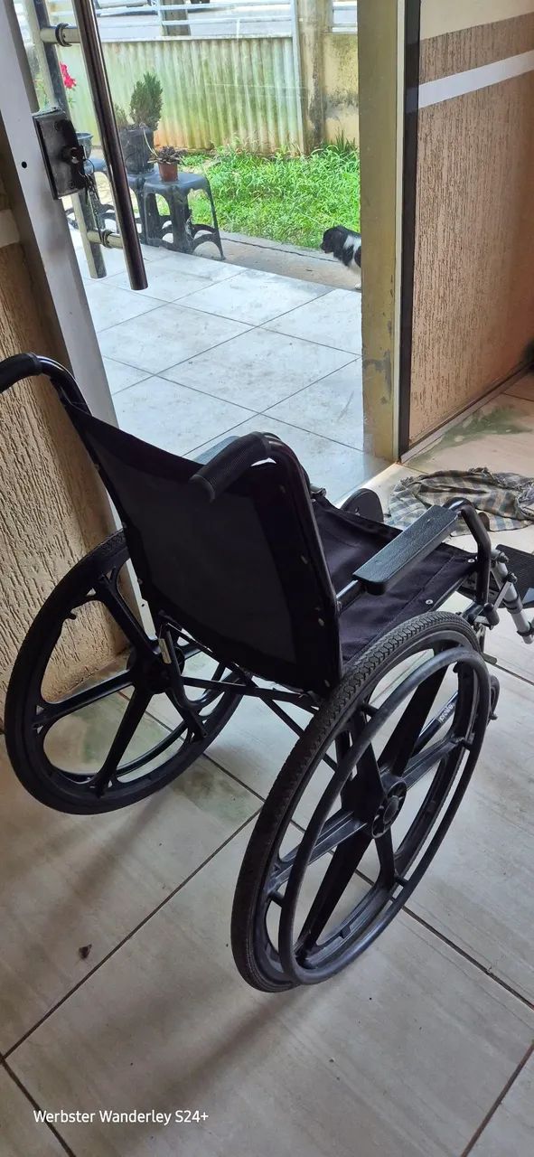 Cadeira de rodas - Foto 2