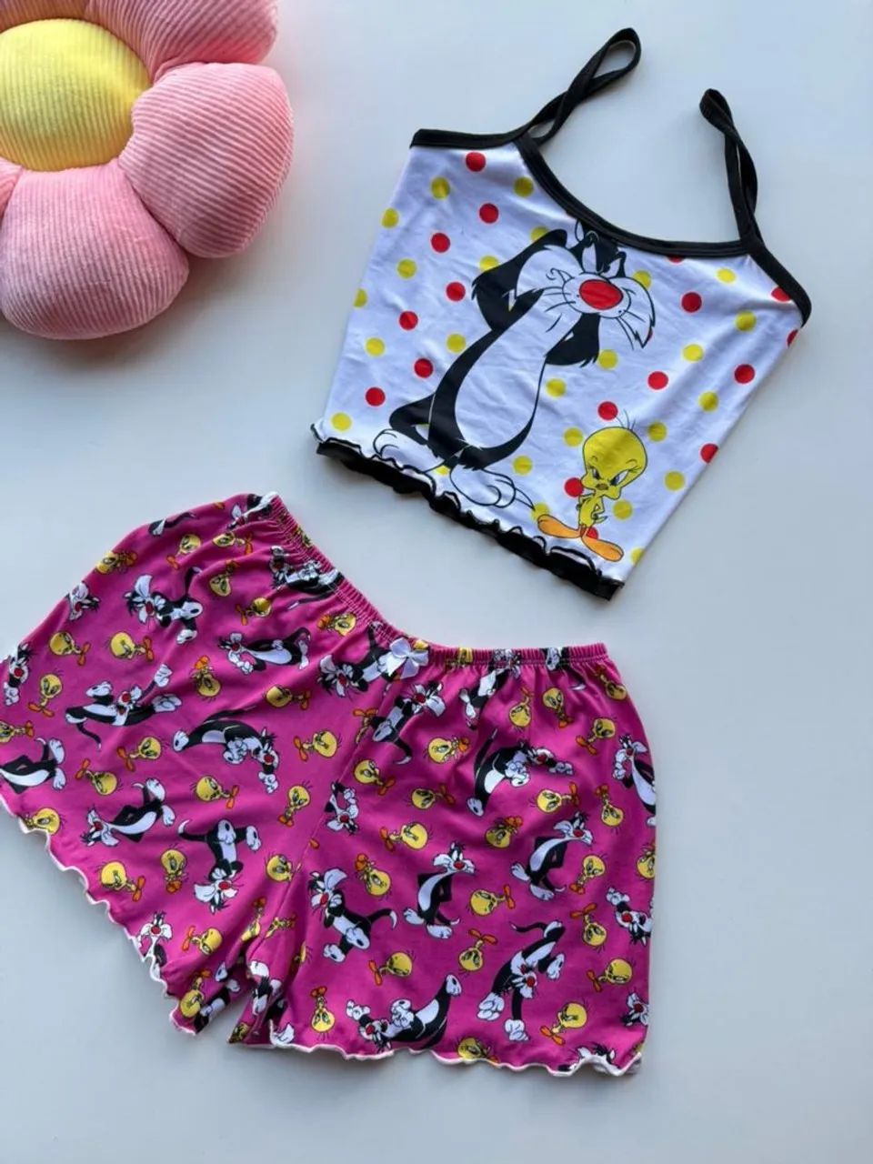 Conjunto Pijama Hello Kitty Shorts e Blusa - Foto 3