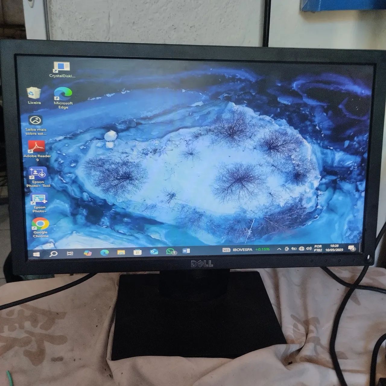 Monitor DELL 19" semi-novo.