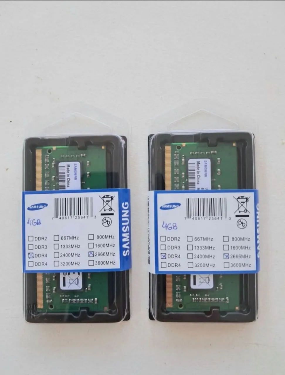 Memória RAM Samsung 4GB DDR4 para notebook 