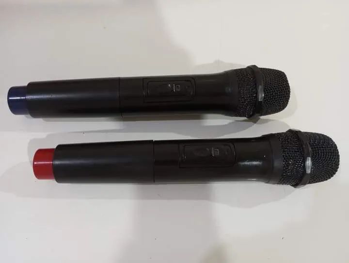 Microfones Sem Fio Somente os Bastões Leia o Anúncio 