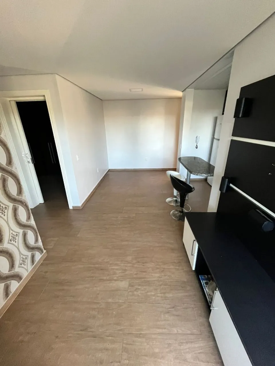 Apartamento semi-mobiliado de 2 quartos, com vaga de garagem em Passo Fundo