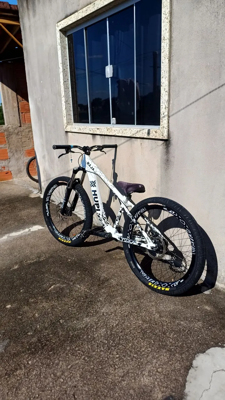 HUPI NAJA NO PRECINHO
