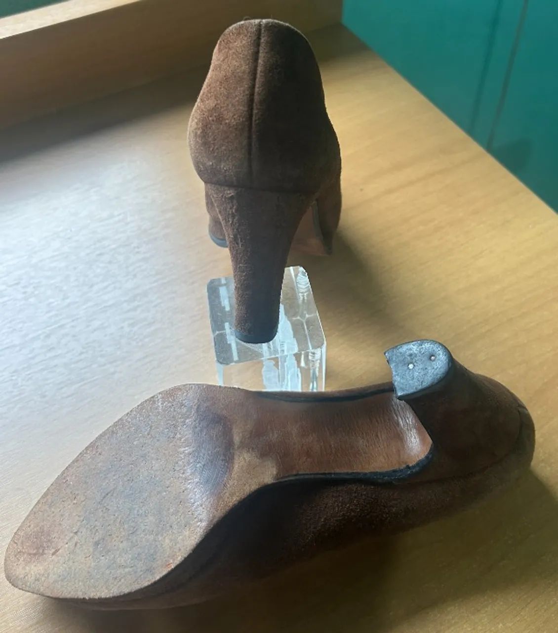 SAPATO CORELLO CAMURÇA MARROM 35 SALTO BLOCO 6,5CM - Foto 5