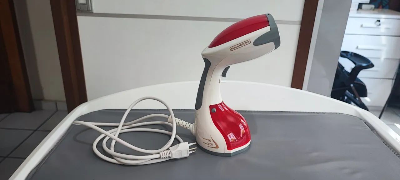 Vaporizador de roupas Black Decker 110 volts - Foto 2