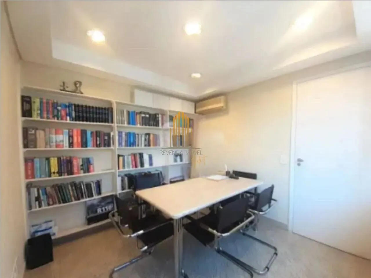 Edificio Sir Winston Churchill, Sala Comercial á venda 48m² 2 salas, 2 banheiros, 1 vaga
