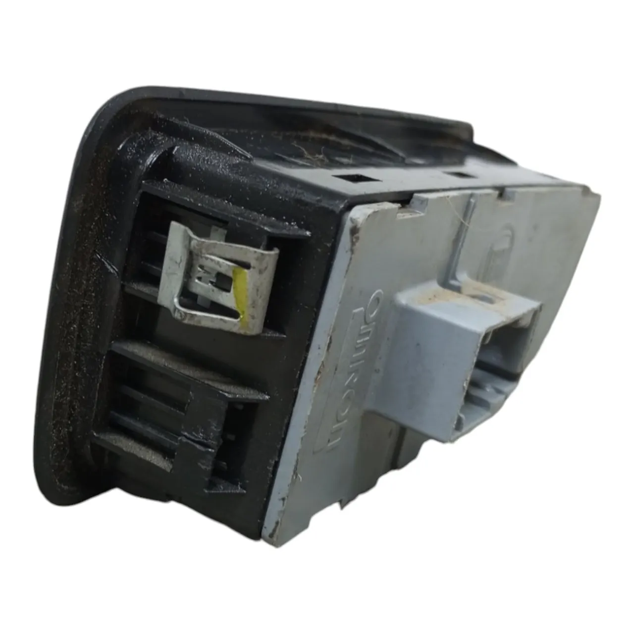 BOTÃO DESEMBAÇADOR/FAROL MILHA UNO VIVACE DO FIAT UNO VIVACE /