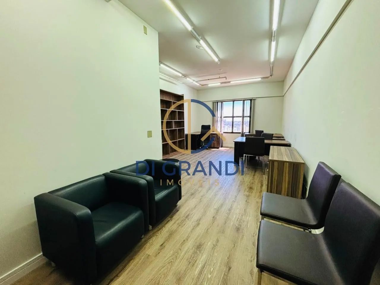 Sala Comercial de 35m² com 1 vaga de garagem no Centro de Campinas-SP: A oportunidade que  - Foto 2