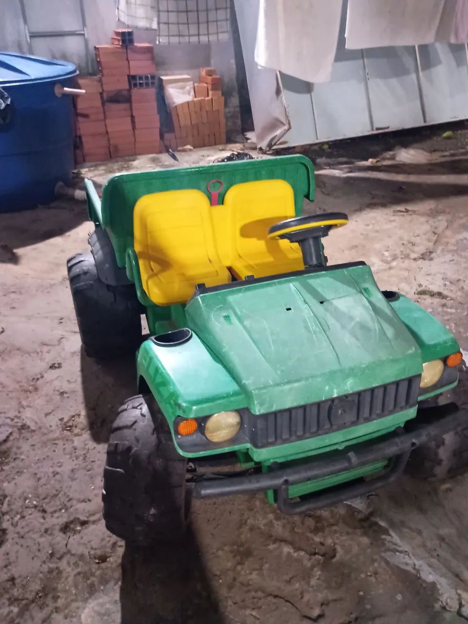 Jeep elétrico - Gator John Deere 