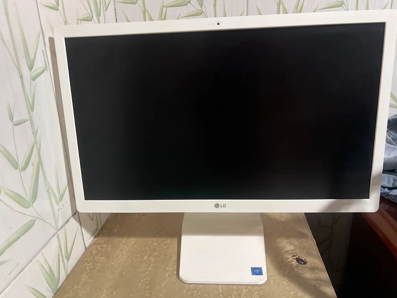 Vendo computador lg all in one branco
