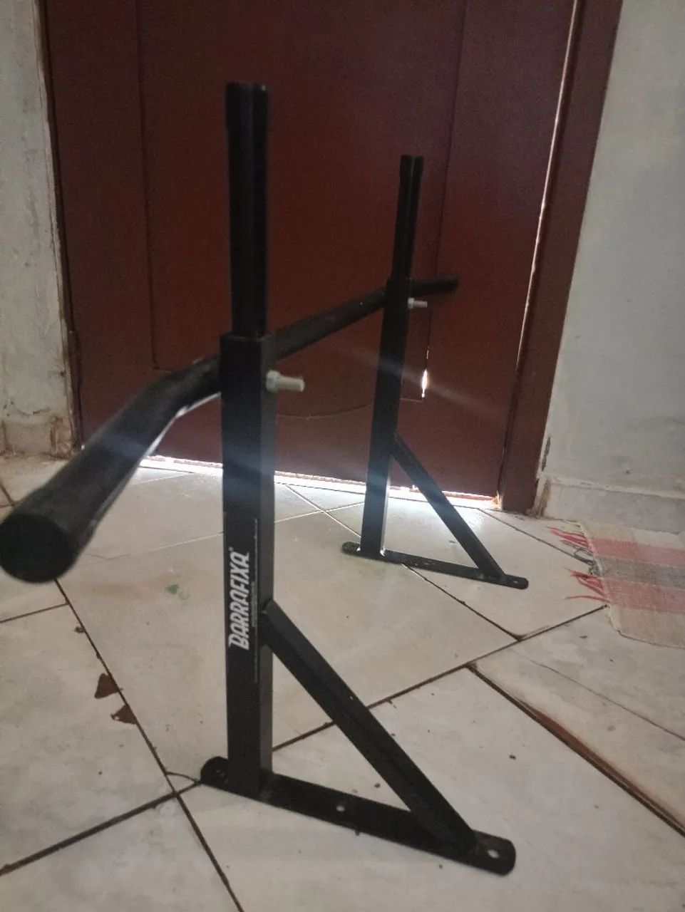 Barra fixa de parede